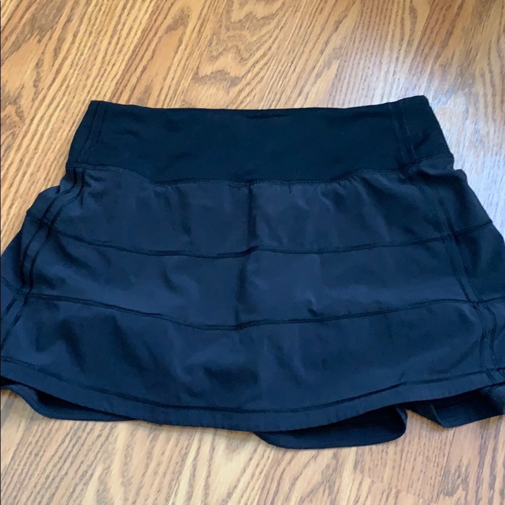Lulu lemon skort